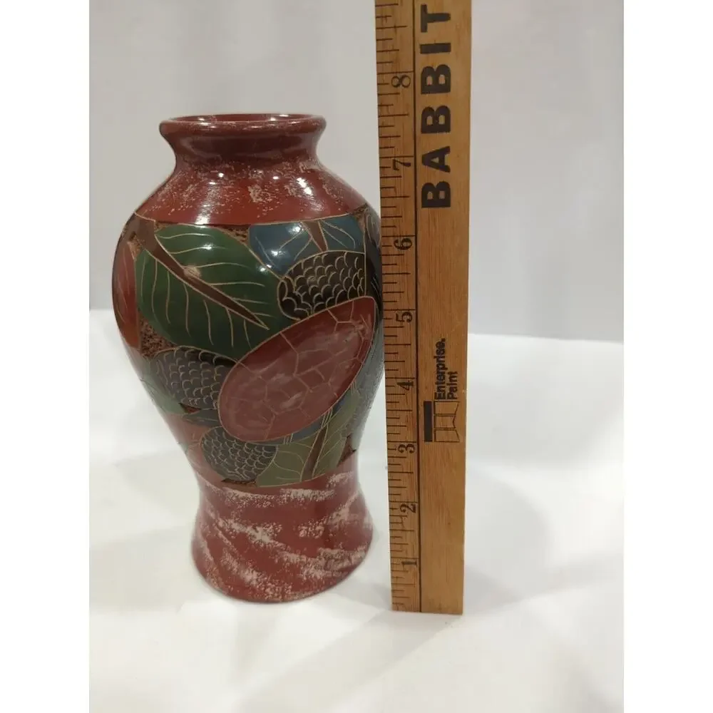 Nicaraguan Folk Art Pottery Sea‎ Turtle and Fish Etched Terracotta Clay Vase